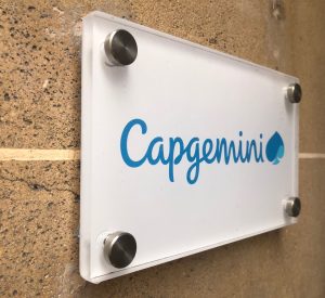 plaque profesionelle en plexiglas de rue