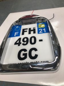 plaque moto non homologuée